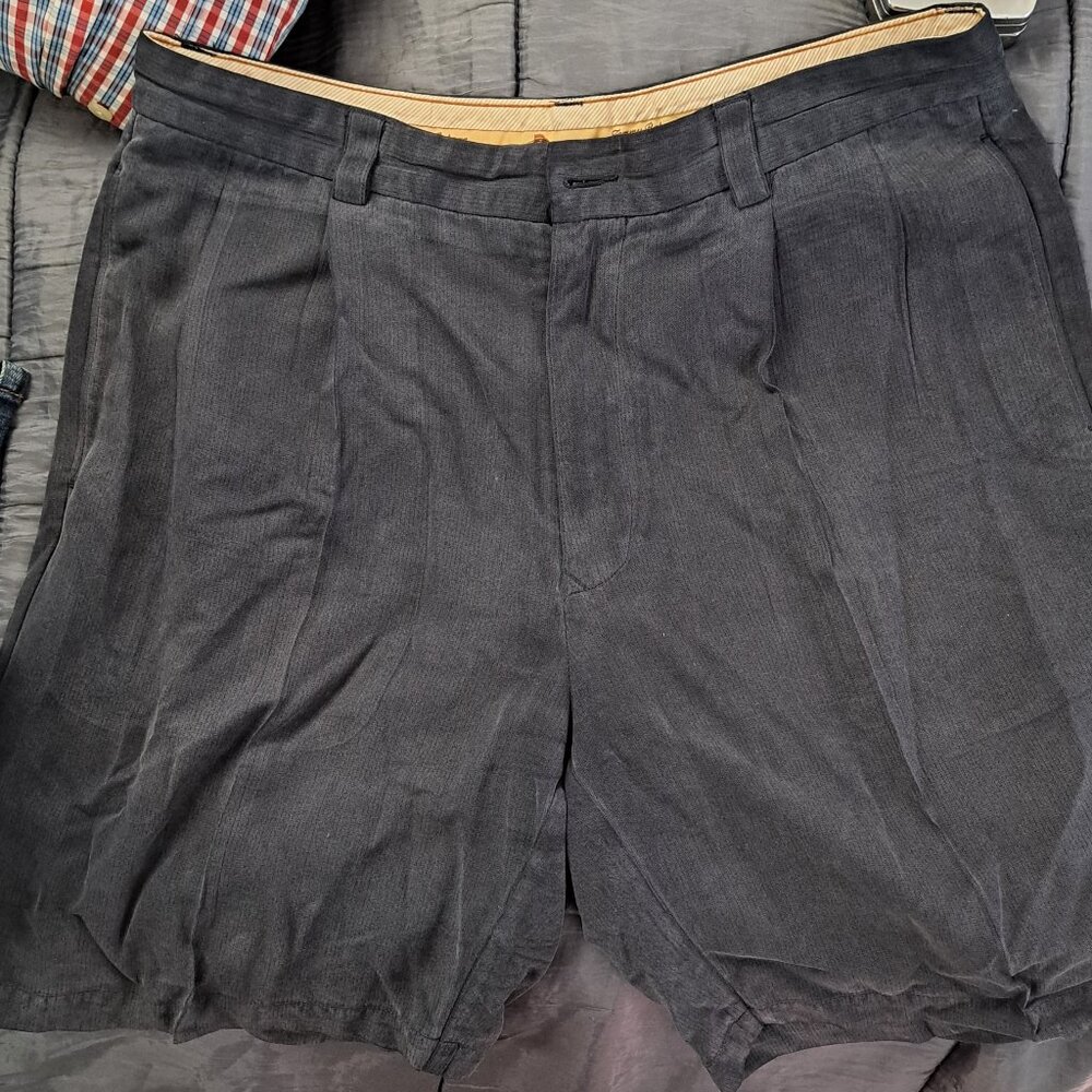 Tommy Bahama Shorts Men's 33 Black Silk Pleated